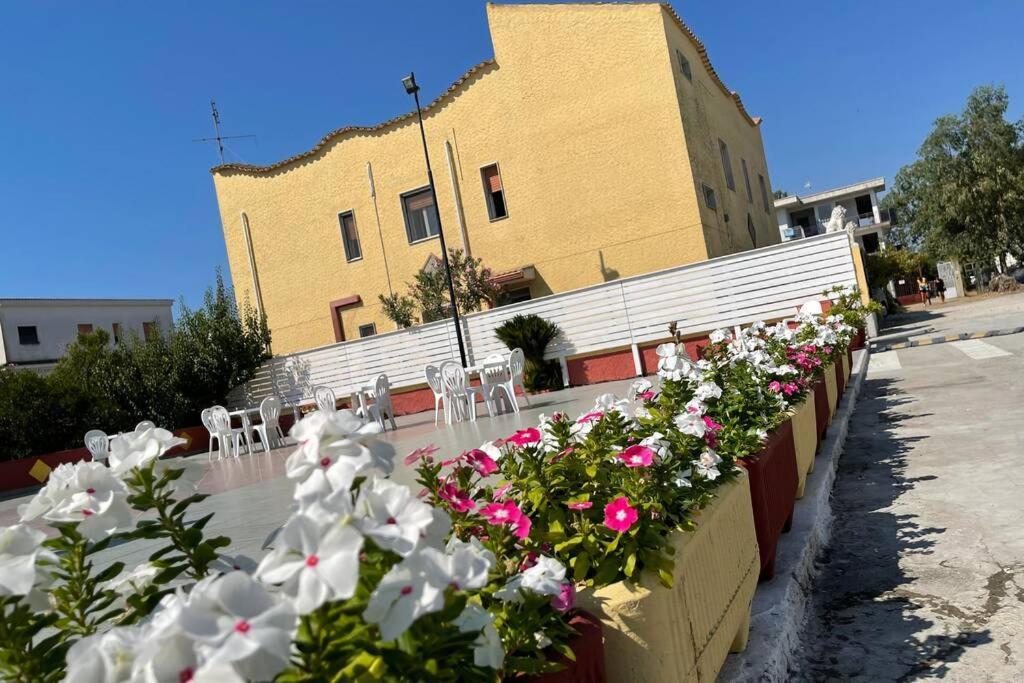 Casa Vacanze Simeri Mare Exterior photo
